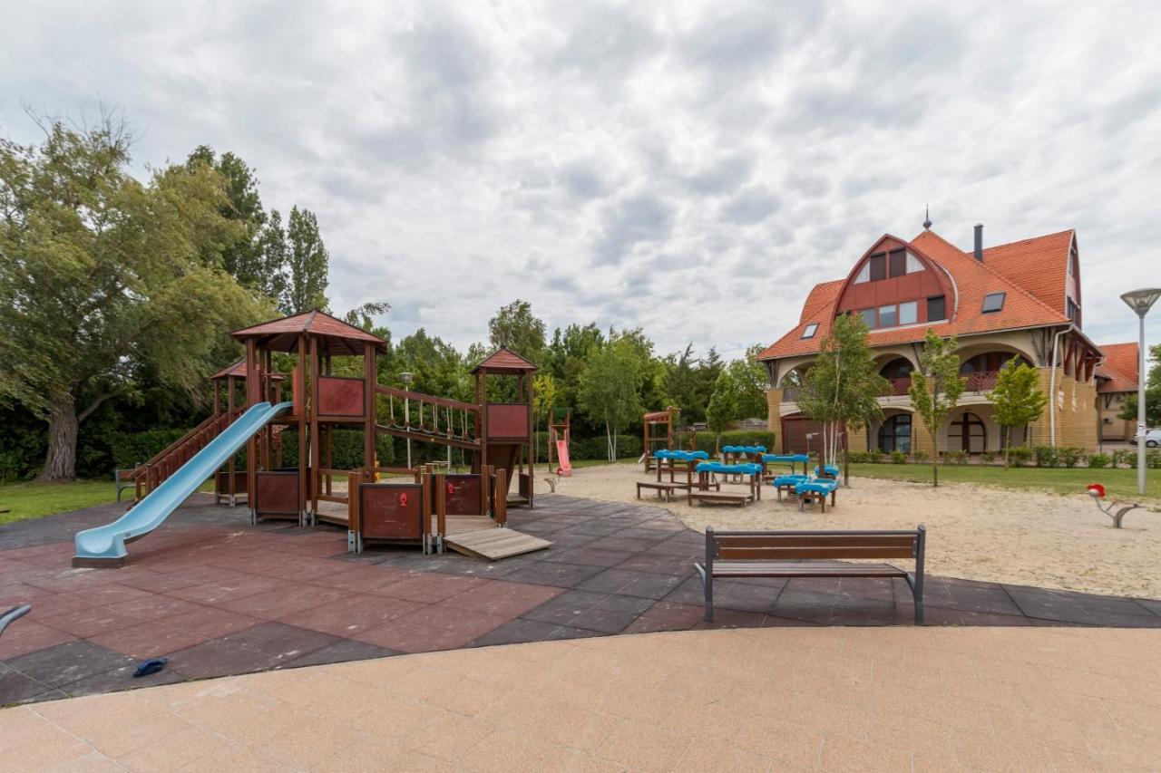 Apartament Fonyód Beach Apartment *